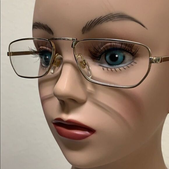 🌷Liz Claiborne Gold Eyeglass Frame Vintage 🌷 - Picture 3 of 8